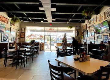 louisiana/baton-rouge/restaurant/phil-s-oyster-bar-seafood-restaurant