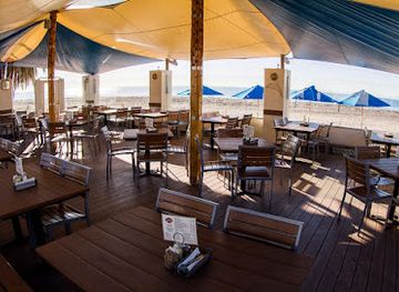 california/santa-barbara/santa-barbara-waterfront/restaurant/shoreline-beach-cafe