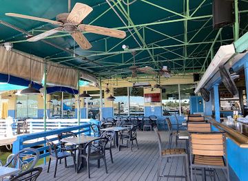 florida/florida-keys/restaurant/pilot-house-restaurant-marina