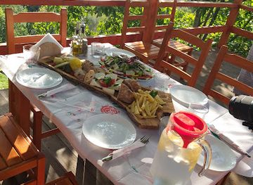 albania/razma-region/restaurant/garden-organic-restaurant-mali-camping