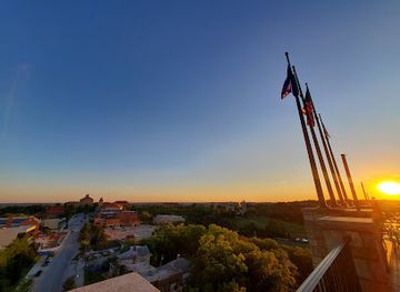 kansas/lawrence/restaurant/nest-on-ninth