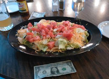 illinois/corn-belt/restaurant/the-corn-crib-of-newman