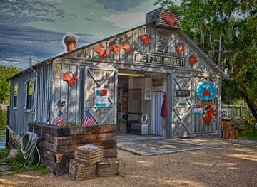 florida/homosassa-springs-wildlife-state-park/restaurant/shelly-s-seafood-fish-market