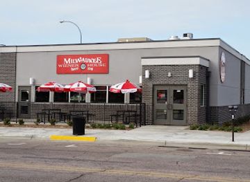 iowa/sioux-city/restaurant/milwaukee-wiener-house-famous-since-1918