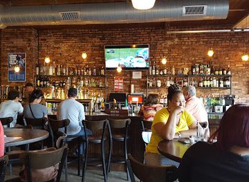 michigan/muskegon/restaurant/topshelf-liquor-bar-pizza