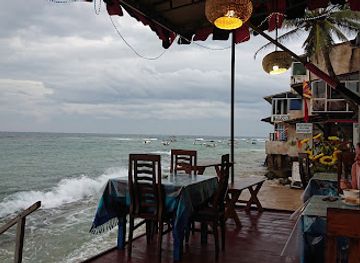 sri-lanka/hikkaduwa/restaurant/dolphin-restaurant-hotel