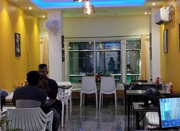 india/guwahati/uzan-bazaar/restaurant/the-hunger-station