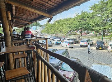 burundi/kanzigiri-natural-reserve/restaurant/waka-waka
