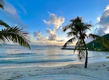 british-virgin-islands/dead-chest-island/restaurant/peg-legs-restaurant