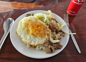 laos/khammouane-province/restaurant/nha-hang-phet-le