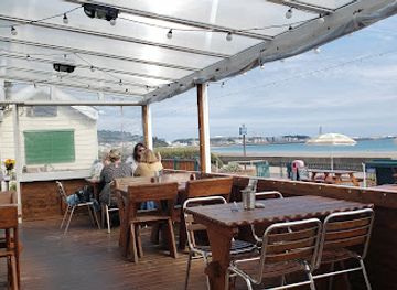 jersey/saint-mary/restaurant/old-station-cafe