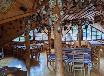 ukraine/hoverla-mountain/restaurant/kolyba-muzey