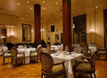 egypt/luxor/restaurant/mTm-lnkhyl-dkhl-fndq-swflytl-wynter-bl-s