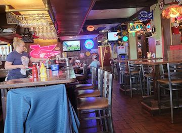 iowa/davenport/restaurant/the-filling-station