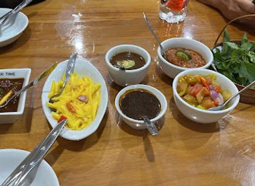 indonesia/makassar/restaurant/rumah-makan-nelayan
