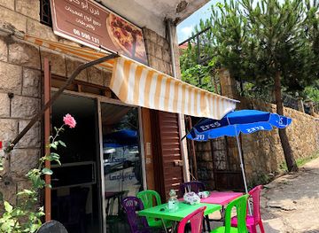 lebanon/bcharre/restaurant/foren-abou-karlo