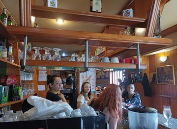 croatia/podravina/restaurant/fast-food-pikova-dama