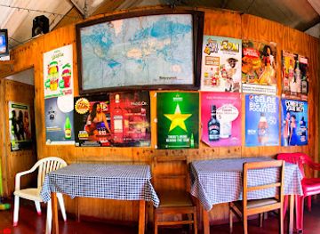 jamaica/montego-bay/hip-strip/restaurant/sunset-bar-restaurant