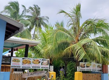 maldives/dhigurah/restaurant/beach-view-cafe