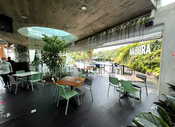 singapore/southern-ridges/restaurant/arbora-mount-faber-peak