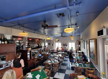 washington/seattle/pike-place-market/restaurant/place-pigalle