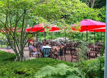 michigan/mackinac-island/restaurant/ice-house-bbq