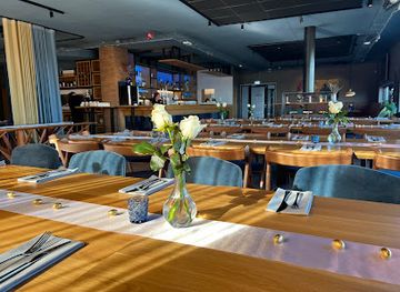 iceland/kopavogur/restaurant/27-mathus-bar