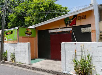 saint-kitts-and-nevis/old-road-town/restaurant/laiki-s-kitchen