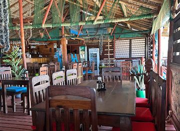 madagascar/menabe/restaurant/bleu-soleil