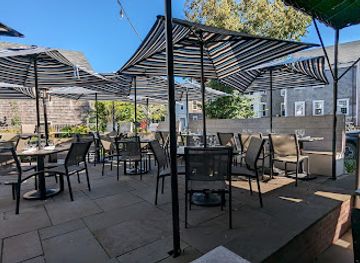 massachusetts/nantucket/restaurant/nantucket-tap-room