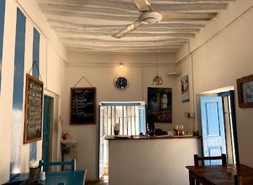 tanzania/stone-town/restaurant/lazuli-cafe