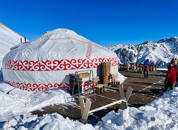 kazakhstan/big-almaty-lake/restaurant/base-camp-yurta