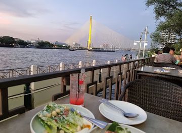 thailand/chao-phraya-river-basin/restaurant/coco-chao-phraya