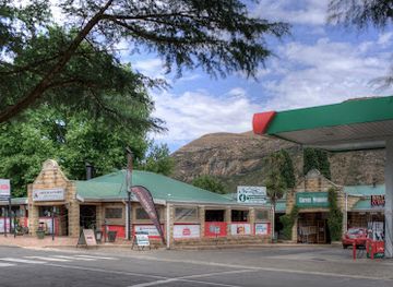 south-africa/golden-gate-highlands-national-park/restaurant/the-grouse-and-claret