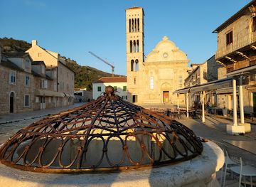 croatia/hvar-island/restaurant/la-bocca-pizza-pasta-grill-restaurant-hvar