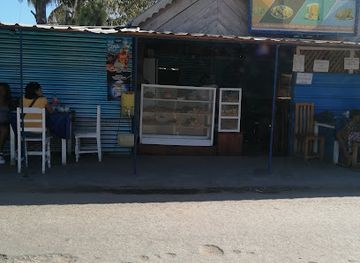 madagascar/toliara/restaurant/snack-le-bleu