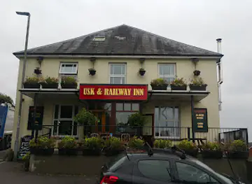 Usk & Railway Inn