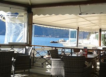 montenegro/herceg-novi/restaurant/splendido