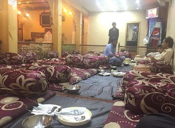 pakistan/peshawar/university-town/restaurant/arham-foods