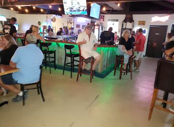 florida/sebastian-inlet-state-park/restaurant/willy-s-bar-grill