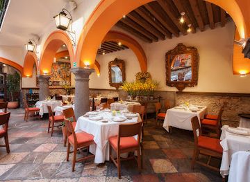 mexico/puebla/restaurant/mural-de-los-poblanos