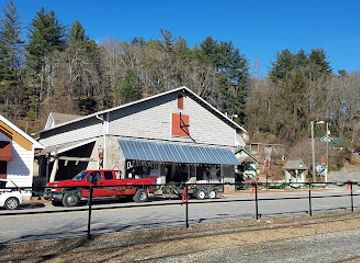 north-carolina/nantahala-national-forest/restaurant/the-rivers-and-rails-tavern