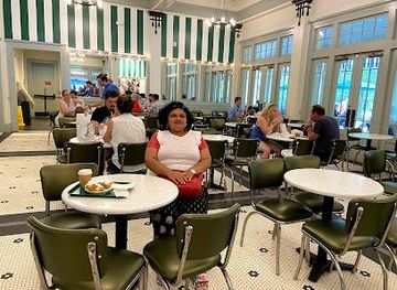 louisiana/new-orleans/restaurant/cafe-du-monde