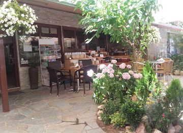 cyprus/troodos-mountains/restaurant/karvounas-cafe-snack