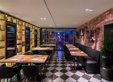 switzerland/verbier/restaurant/eat-hola-tapas-bar