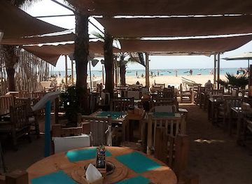 cabo-verde/santa-maria/restaurant/palm-beach