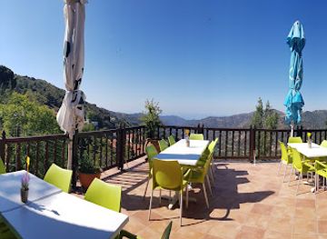 cyprus/troodos-mountains/restaurant/two-flowers-hotel