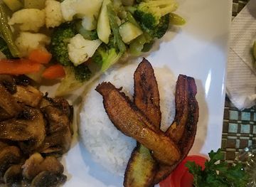 belize/dangriga/restaurant/tuani-garifuna-resort