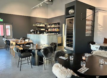 norway/lofoten/restaurant/makalaus