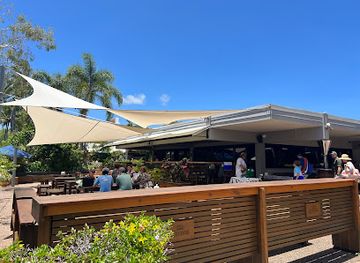 australia/magnetic-island/restaurant/r-r-bar